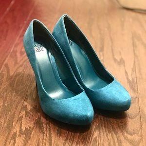 Teal Heels